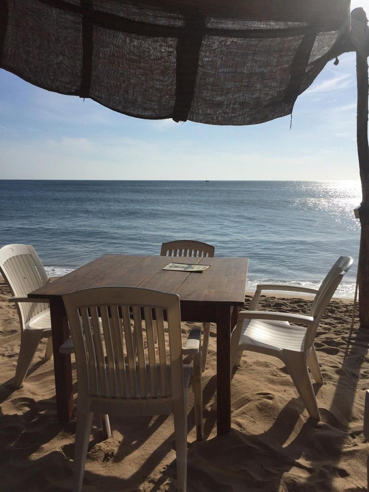 The Surf Access Guest House Arugam Bay Buitenkant foto