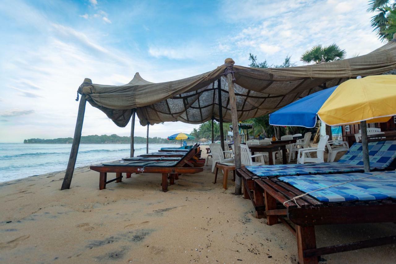 The Surf Access Guest House Arugam Bay Buitenkant foto