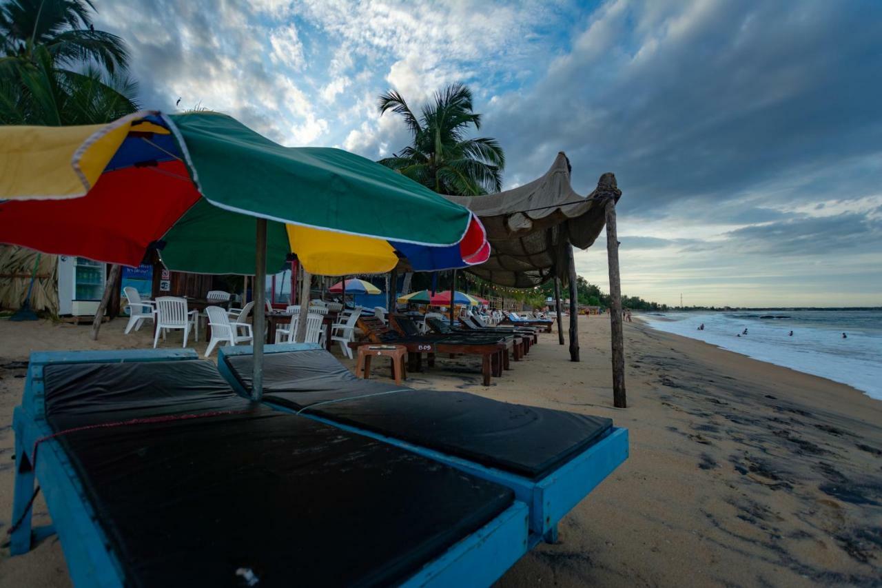 The Surf Access Guest House Arugam Bay Buitenkant foto