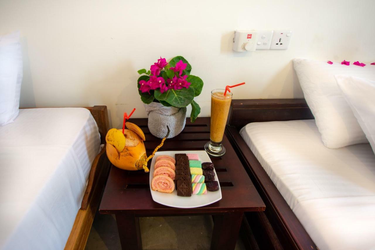 The Surf Access Guest House Arugam Bay Buitenkant foto