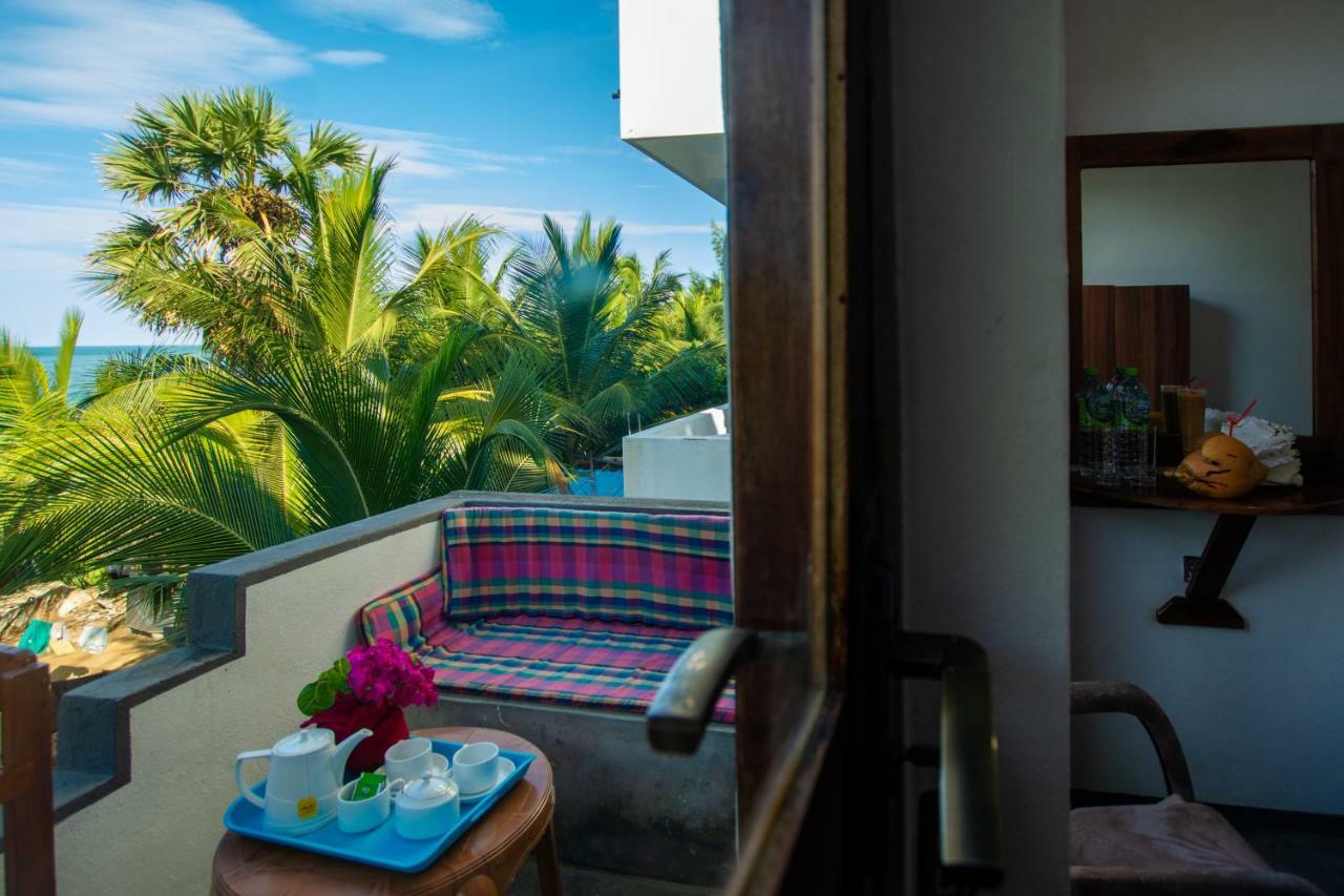 The Surf Access Guest House Arugam Bay Buitenkant foto