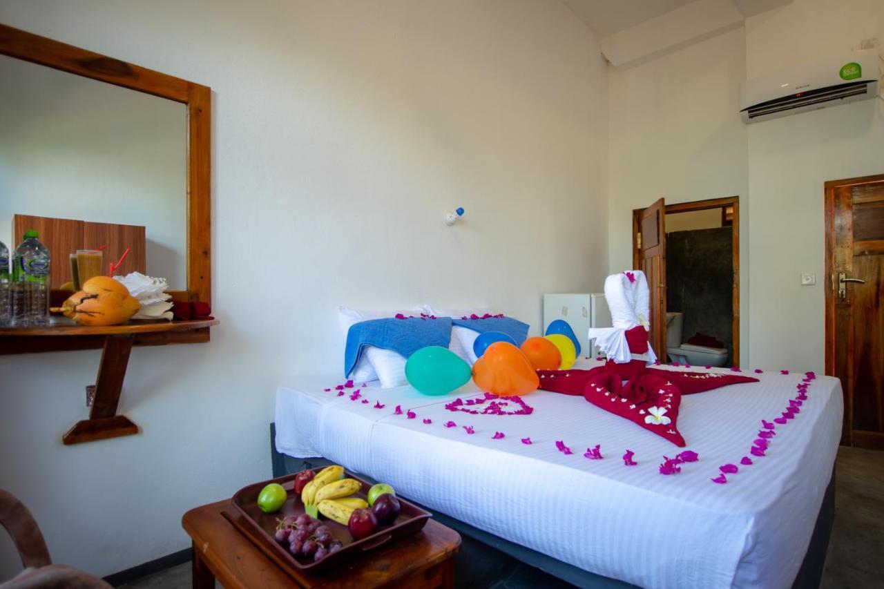The Surf Access Guest House Arugam Bay Buitenkant foto